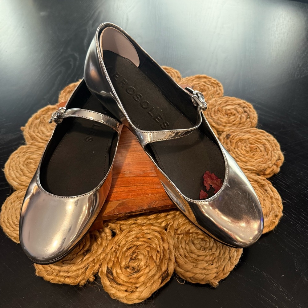AEROSOLES Silver Mary Jane Flats